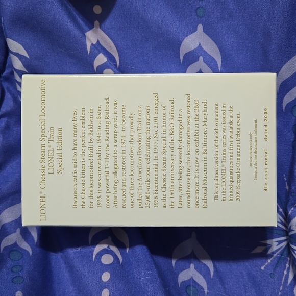 Hallmark train ornament - Picture 2 of 3